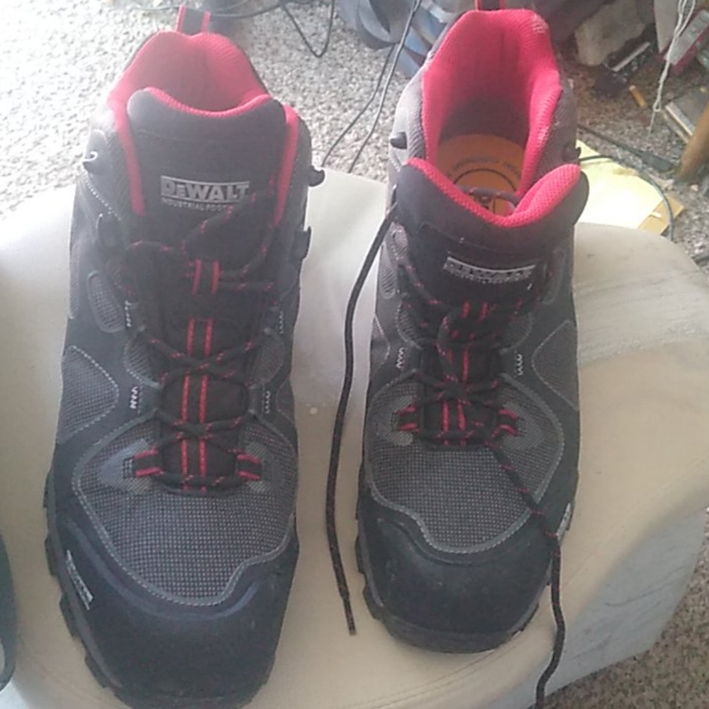 Dewalt shoes